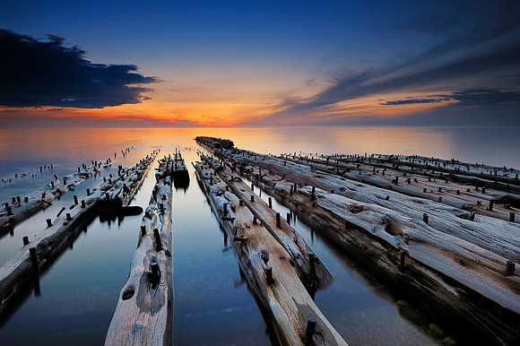 "Graveyard Coast II " - (Mary Jarecki shipwreck) , Pictured Rocks National Lakeshore