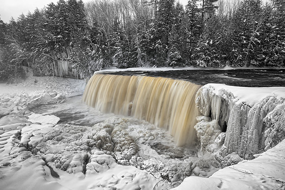 Winter at Tahquamenon Falls