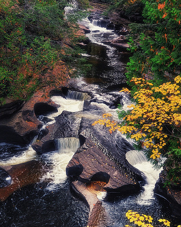 (Pot Holes)  Presque Isle river Porcupine Mountains Wilderness State Park