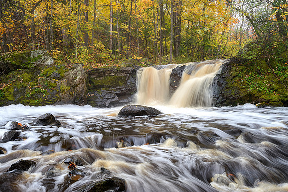 Autumn at Rootbeer Falls
