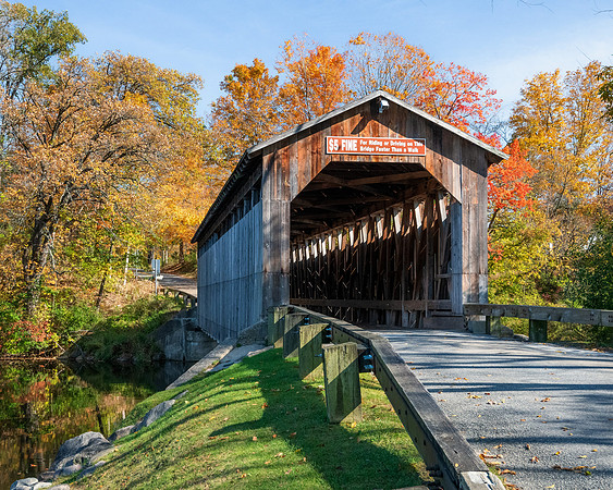 Fallasburg Covered Bridge approach