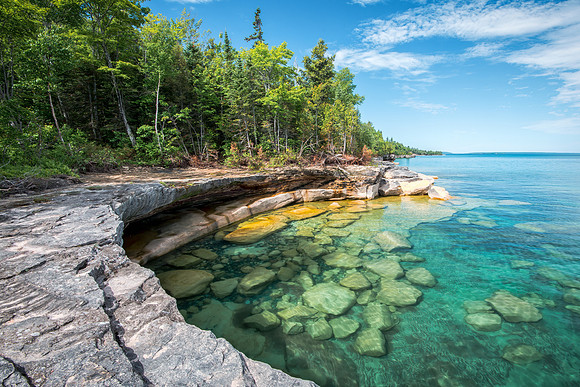 Pristine waters in a rocky Lake Superior Cove