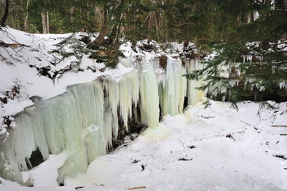 Eben Ice Cave - Michigan Winter waterfalls