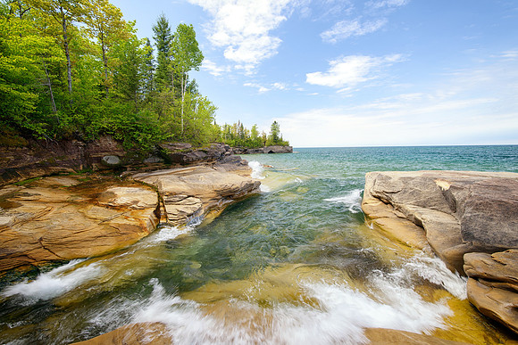 A clear Lake Superior cove