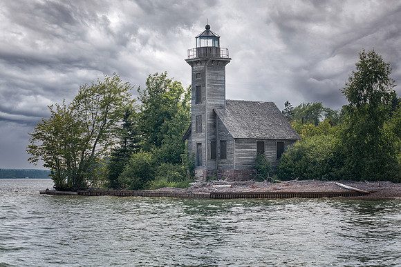 Moody day at Grand Island Lighthouse