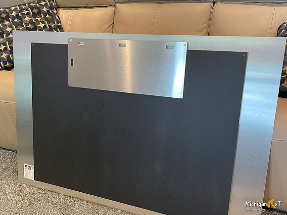 Metal Print Float Mount Back