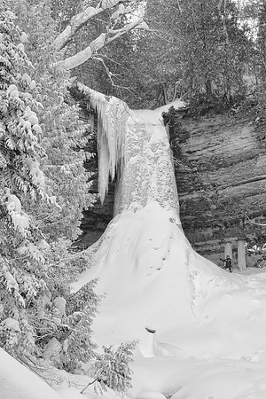 Frozen Munising Falls