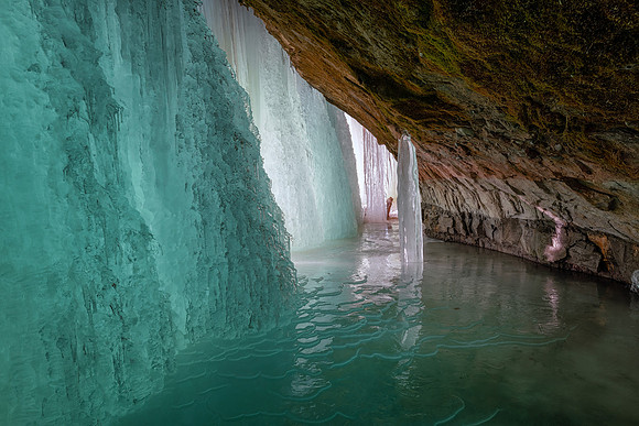 Grand Island Icy Blue Cave
