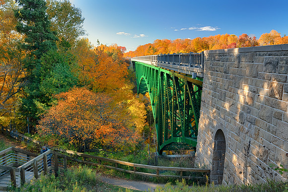 An autumn evening at Cut River Bridge