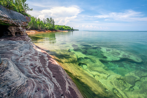 Underwater features of Lake Superior
