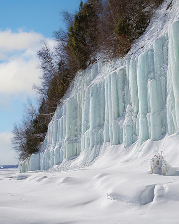 Grand Island Ice-cliff
