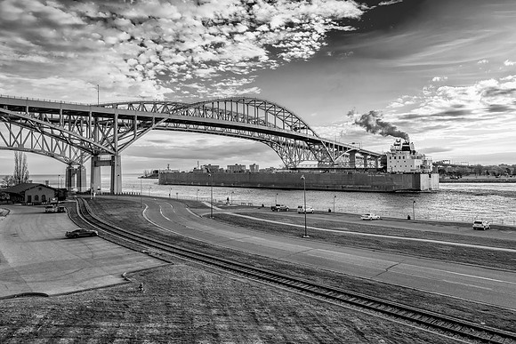 Freighter Blue Water-BW