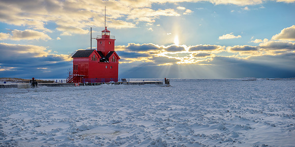 Winter sunrays at Holland Harbor Lighthouse