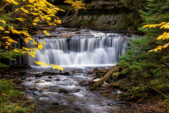 Mosquito Falls-Autumn splendor